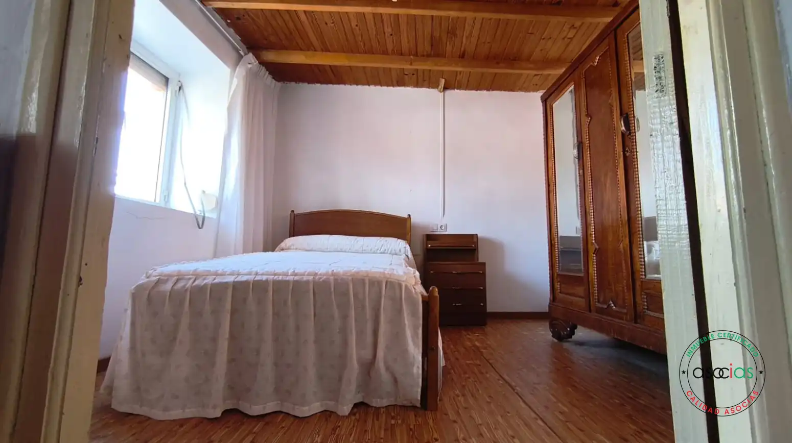 Habitación de Casa o chalet en venta en Villazanzo de Valderaduey con Jardín privado, Terraza y Amueblado