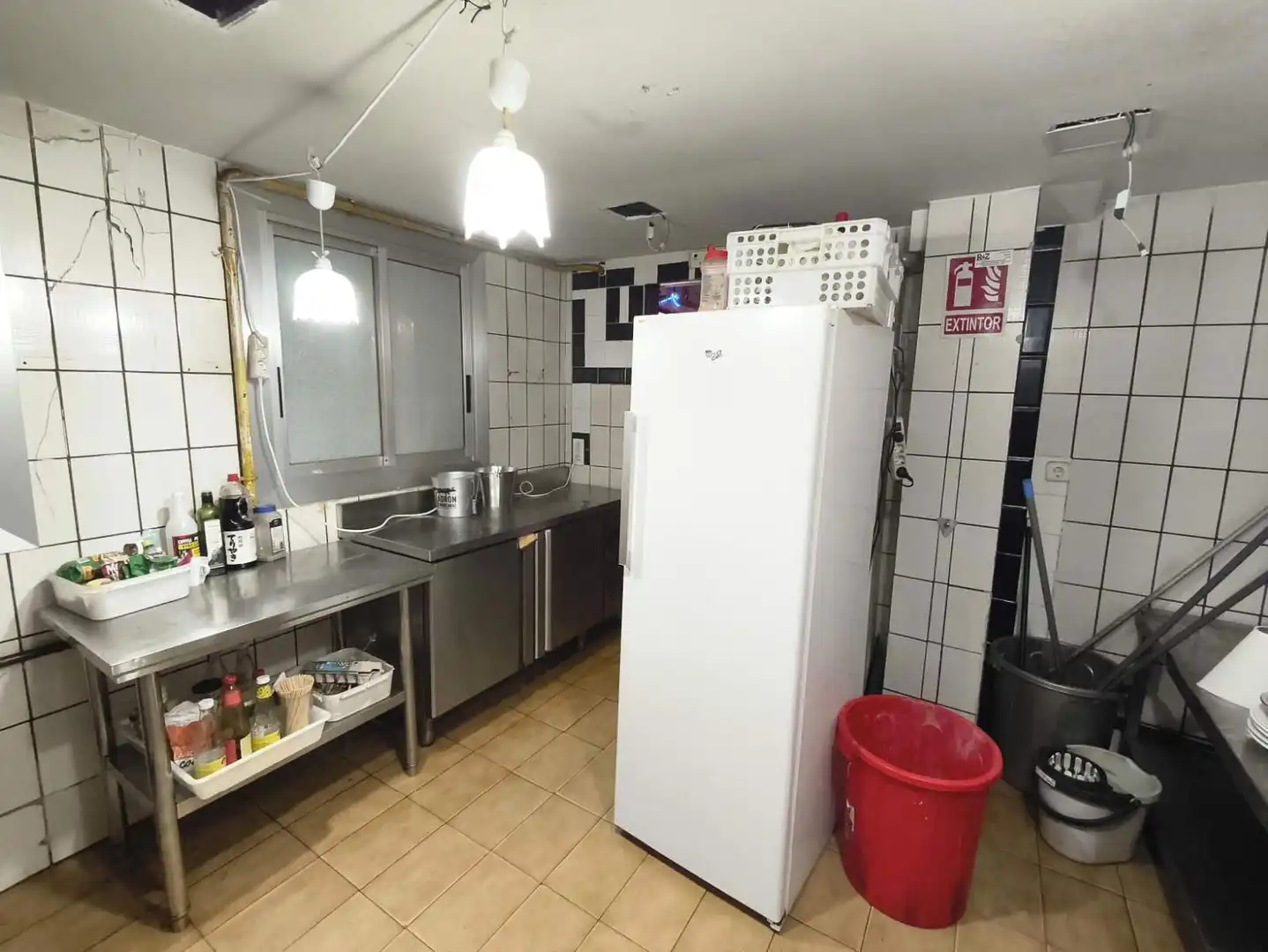 Business premises for transfer in Sants - Montjuïc, imagen 20