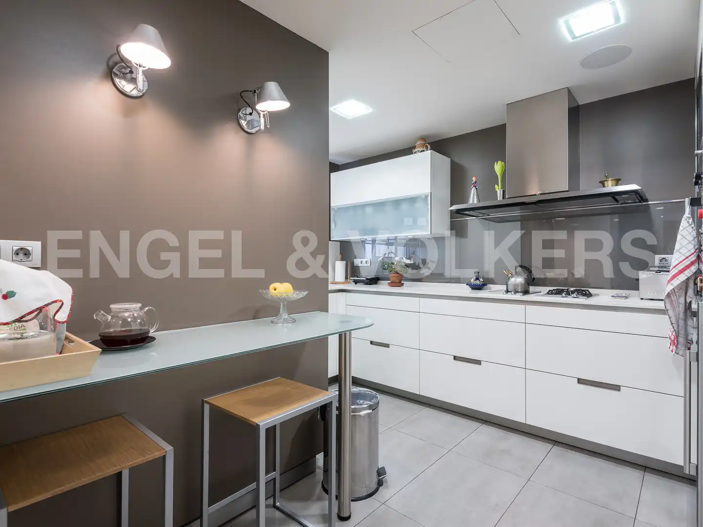 Küche von Wohnung zum Verkauf in Barcelona mit Klimaanlage, Heizung und Terrasse