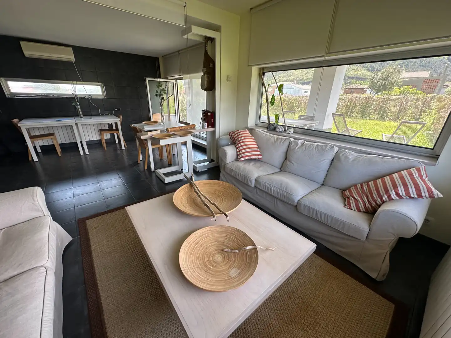 Sala d'estar de Casa o xalet en venda en Cudillero amb Calefacció, Jardí privat i Parquet