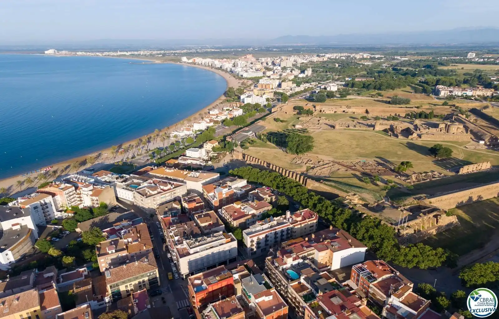 Vista exterior de Apartament en venda en Roses amb Aire condicionat