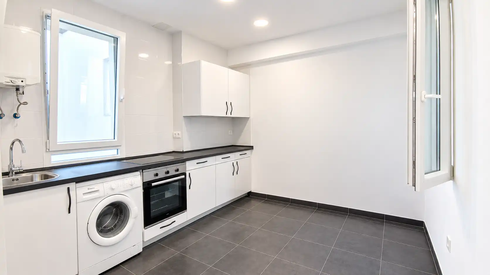 Küche von Wohnung zum Verkauf in Bilbao  mit Heizung