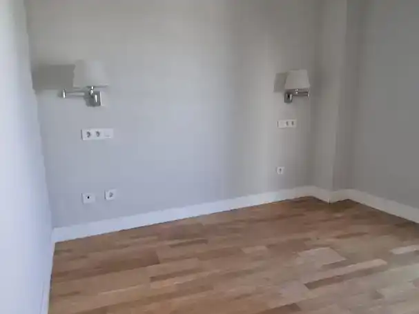 Schlafzimmer von Wohnung zur Miete in  Madrid Capital mit Klimaanlage und Schwimmbad