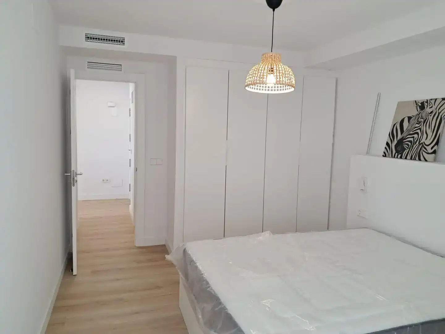 Schlafzimmer von Wohnung zur Miete in Marbella mit Klimaanlage und Balkon