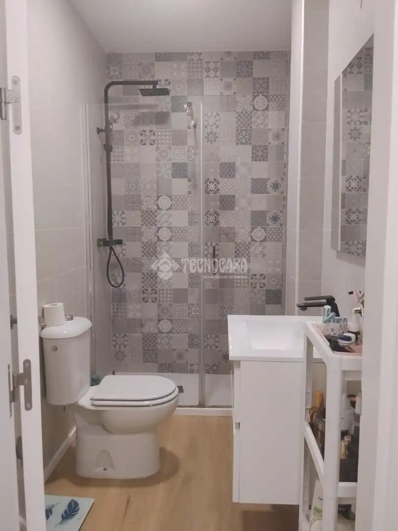Bany de Pis en venda en Arcos de la Frontera amb Aire condicionat