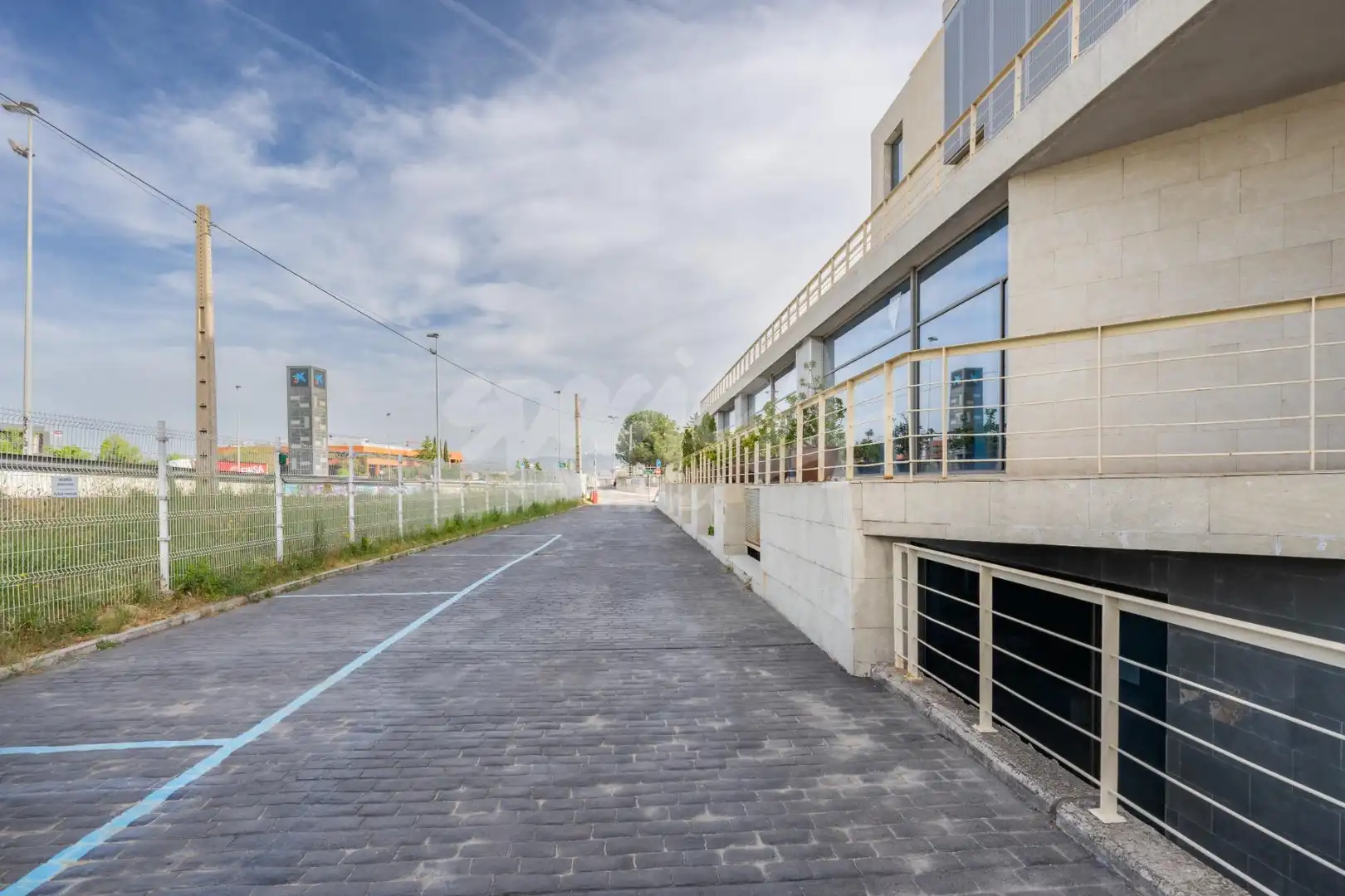 Vista exterior de Oficina en venta en Las Rozas de Madrid