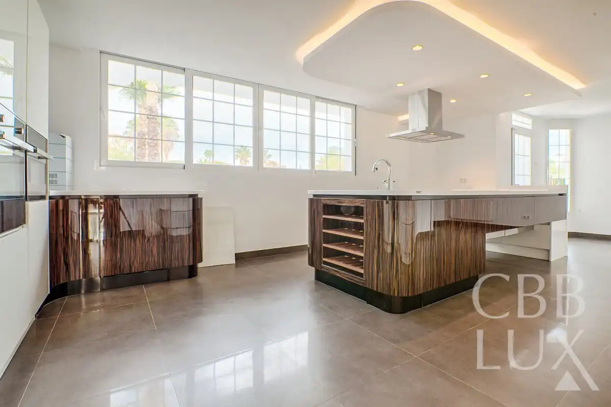Chalet con terraza en venta en Pueblo - Urbanizaciones, imagen 12