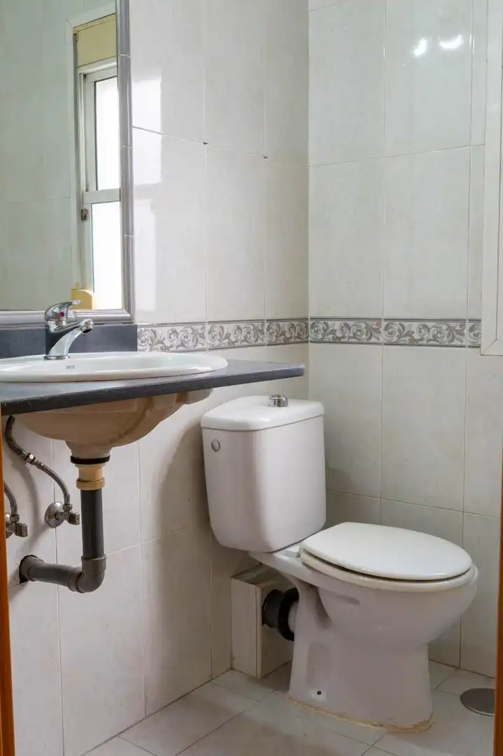 Baño de Piso en venta en Cerro - Amate