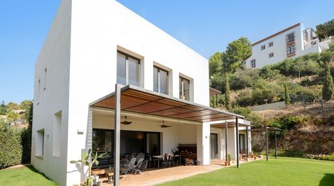 Foto 5 de Casa adosada en venta en El Madroñal, Benahavís