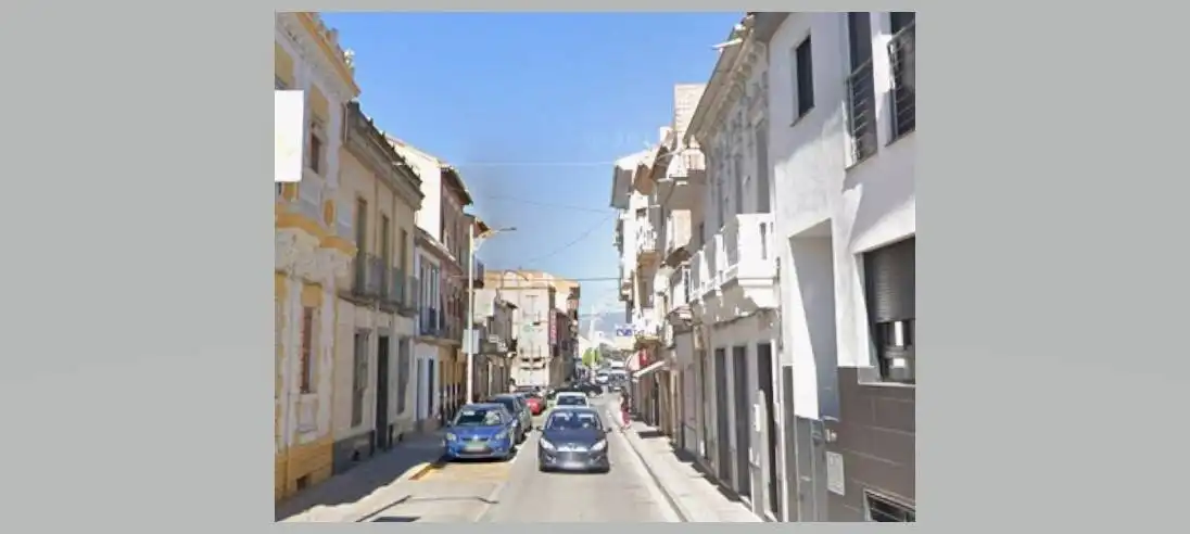 Vista exterior de Piso en venta en Pinos Puente