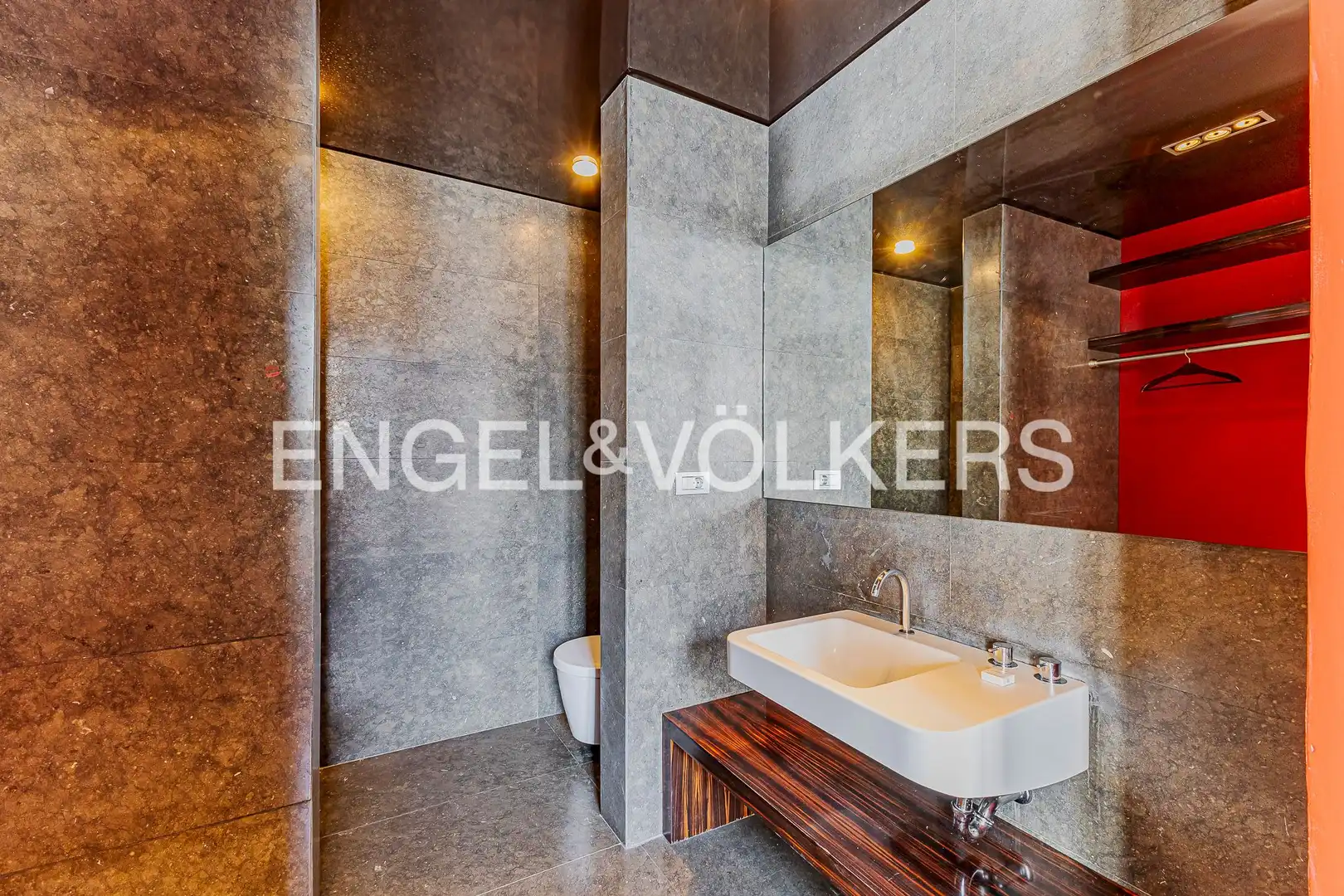 Baño de Loft de alquiler en Barcelona con Aire acondicionado, Calefacción y Parquet