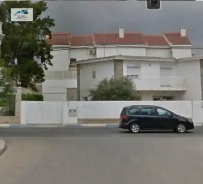 Business premises for sale in Calle BASE, DE LA