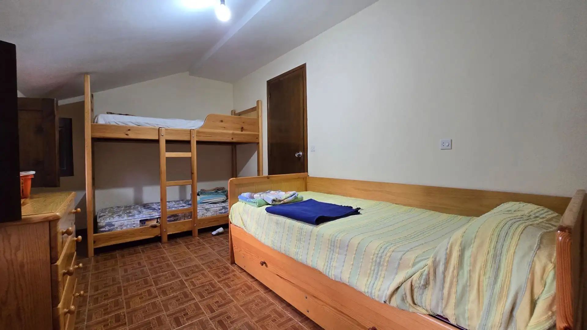 Habitación de Casa o chalet en venta en Llanes con Calefacción y Terraza