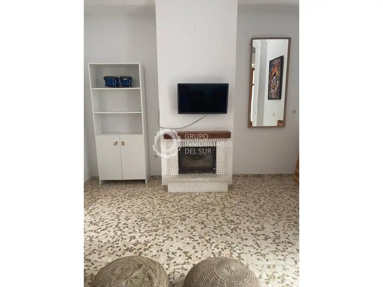 Sala d'estar de Casa adosada en venda en Puerto Real amb Aire condicionat, Jardí privat i Terrassa