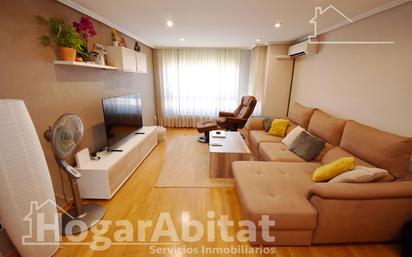 Living room of Flat for sale in Castellón de la Plana / Castelló de la Plana  with Air Conditioner