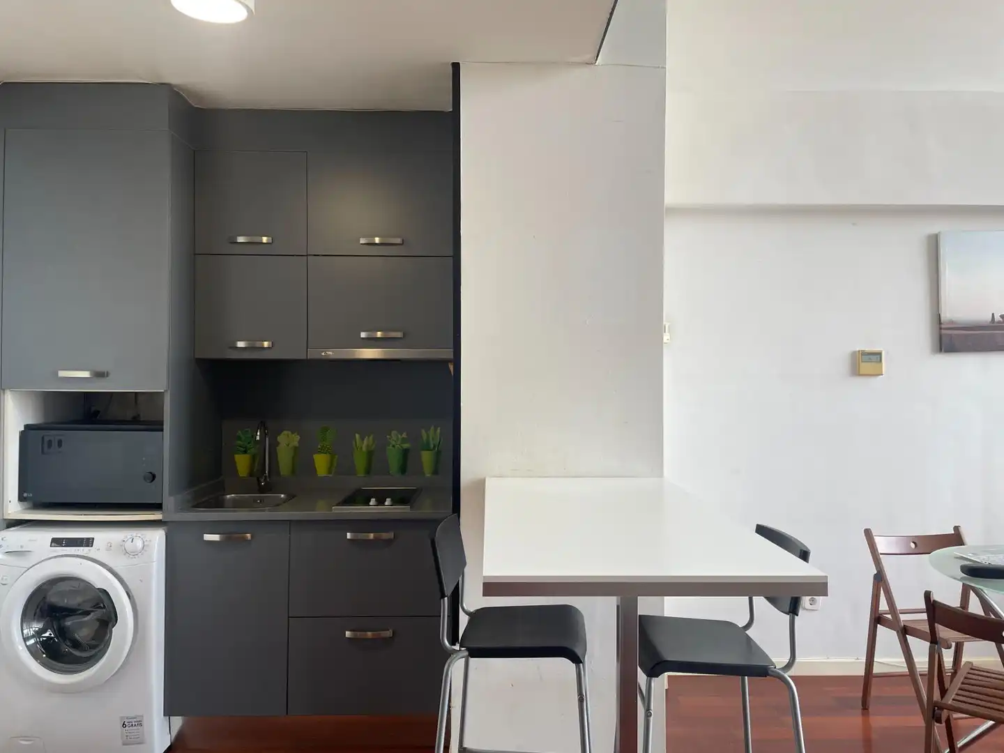 Cocina de Dúplex en venta en San Sebastián de los Reyes con Aire acondicionado, Calefacción y Piscina comunitaria