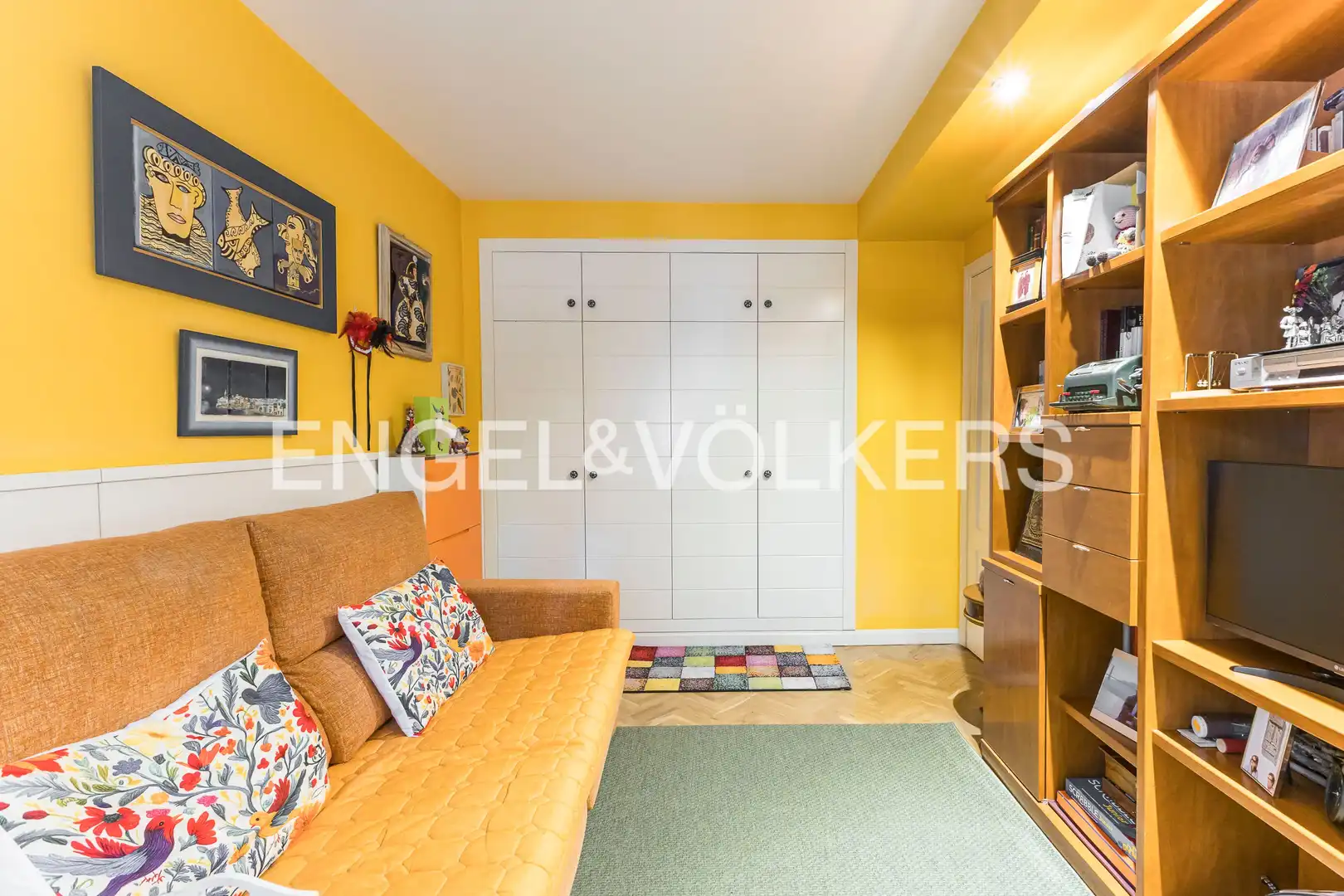 Bedroom of Flat for sale in Madrid  with Air Conditioner, Heating and Parquet flooring