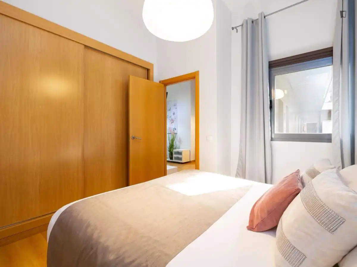 Schlafzimmer von Wohnungen zur Miete in Málaga mit Klimaanlage, Heizung und Möbliert