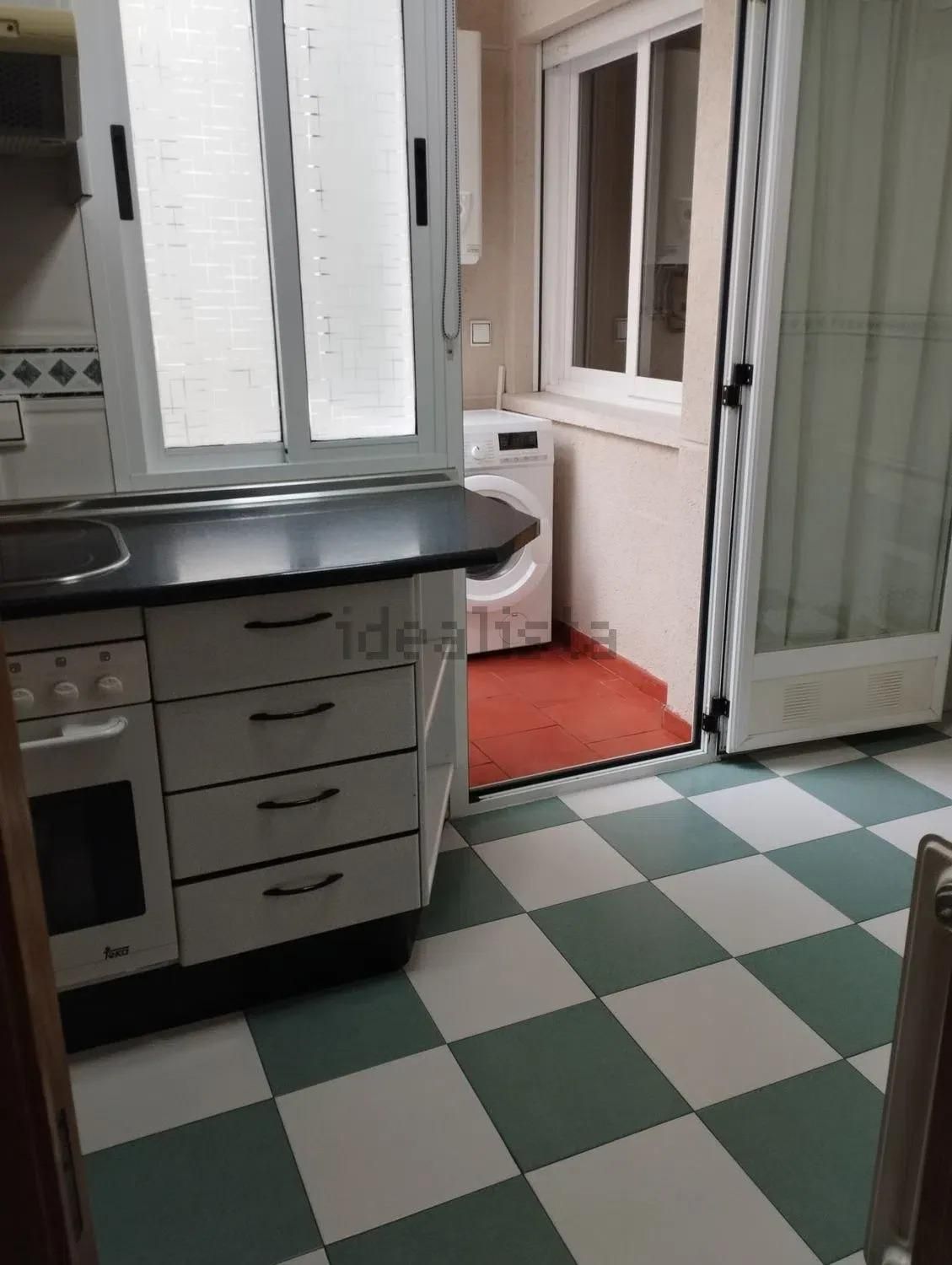 Cuina de Pis en venda en Ciudad Real Capital amb Aire condicionat, Calefacció i Terrassa