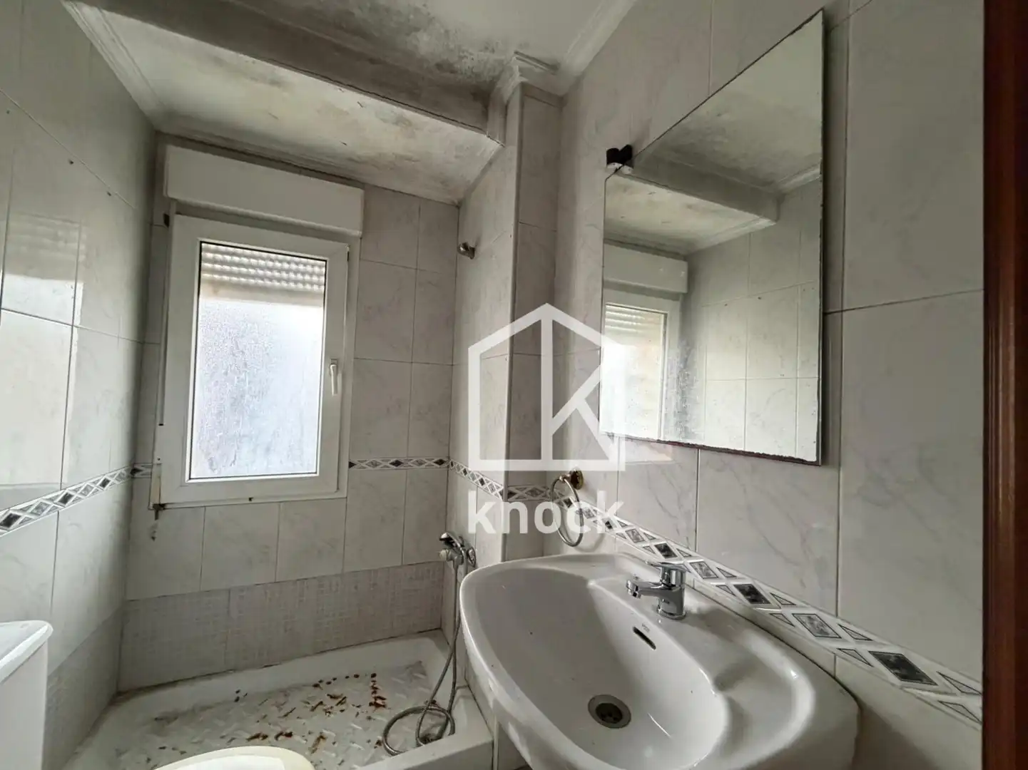 Baño de Piso en venta en Gijón  con Calefacción