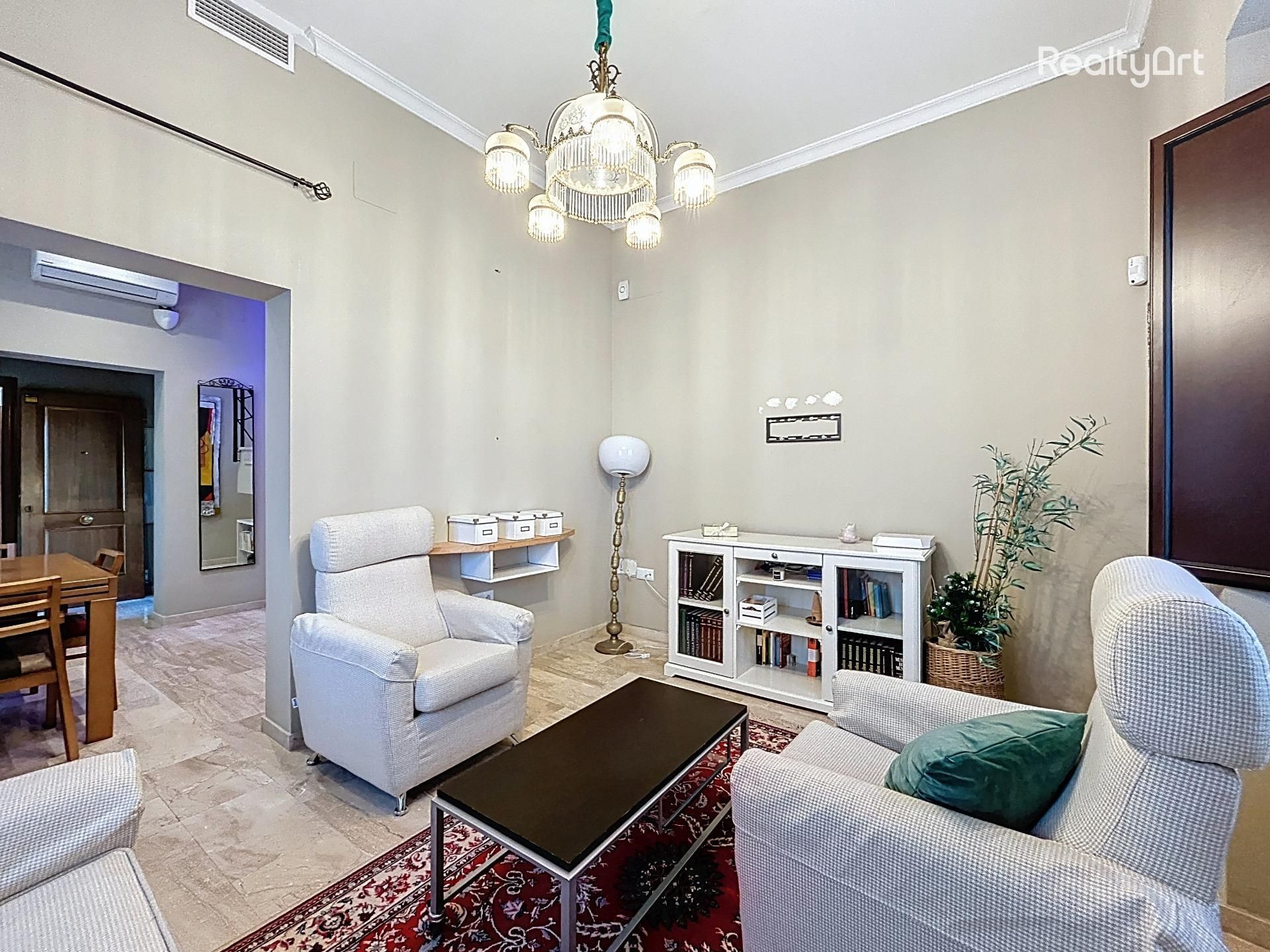 Sala de estar de Dúplex en venta en  Sevilla Capital con Aire acondicionado, Calefacción y Terraza