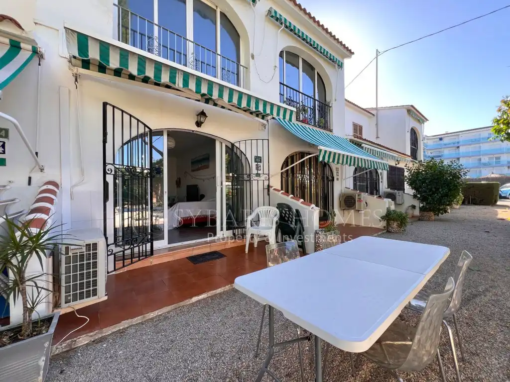 Exterior view of Apartments for sale in Dénia  with Private garden, Oven and Washing machine