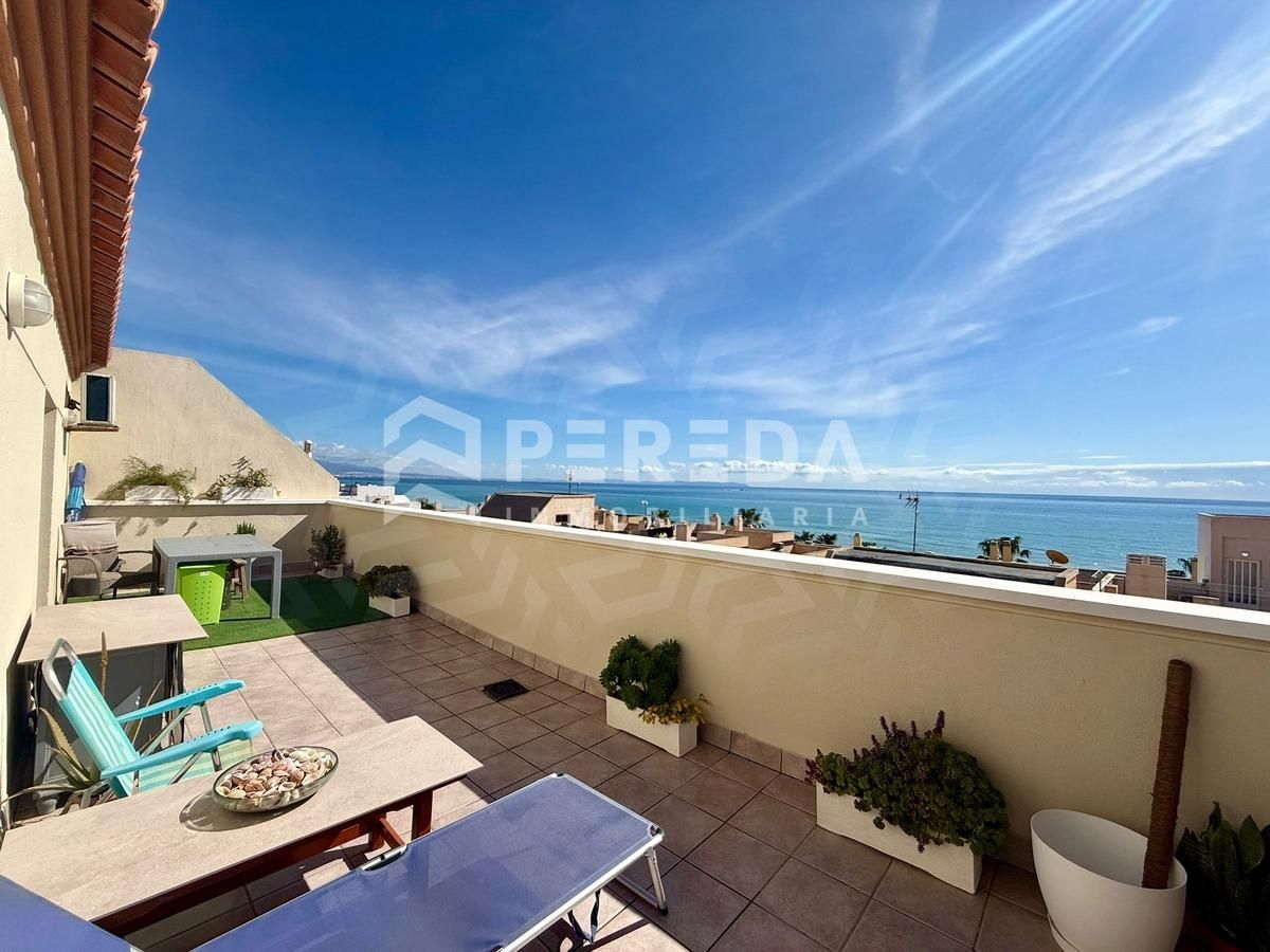 Terrasse von Dachboden zum Verkauf in Roquetas de Mar mit Klimaanlage und Terrasse