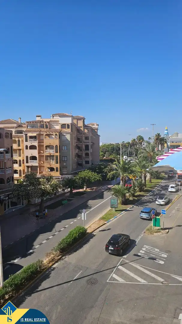 Vista exterior de Apartamento en venta en Centro