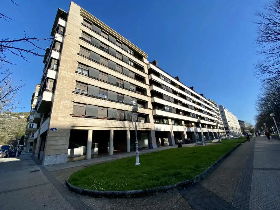 Exterior view of Flat for rent in Donostia - San Sebastián   with Heating, Terrace and Storage room