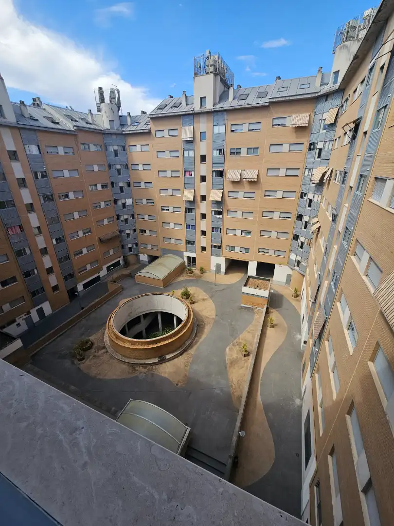 Flat with terrace to rent in Calle María Auxiliadora