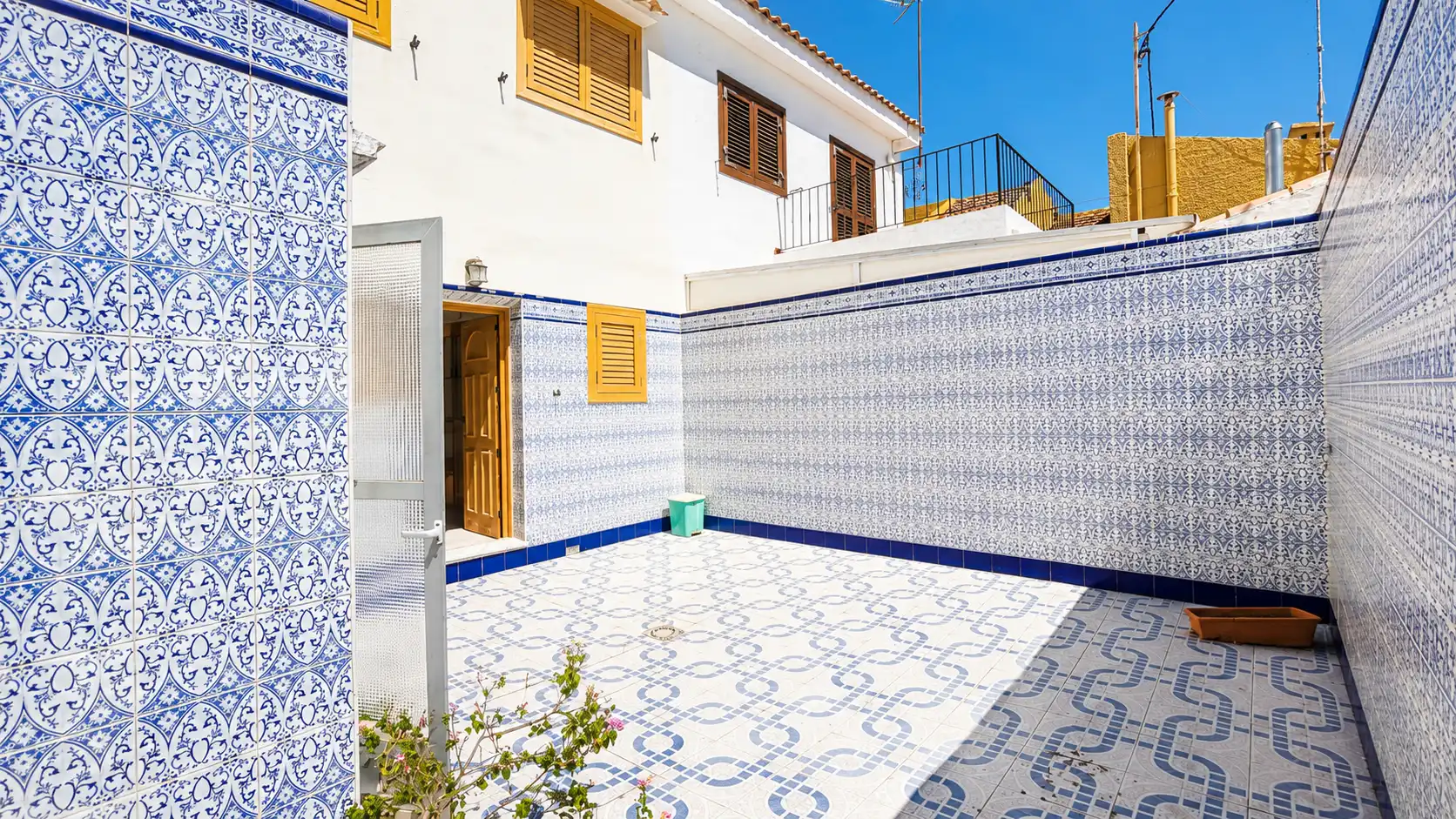 Außenansicht von Einfamilien-Reihenhaus zur Miete in San Javier mit Klimaanlage, Privatgarten und Terrasse