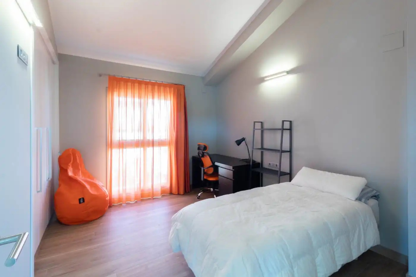 Bedroom of Houses for sale in Turís  with Air Conditioner, Heating and Private garden