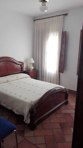 Casa adosada en Venta en Bujalance