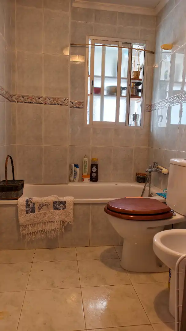 Baño de Piso en venta en Avilés con Calefacción y Parquet