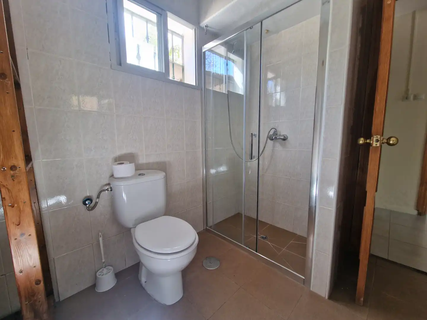 Bany de Finca rústica de lloguer en Málaga amb Aire condicionat, Piscina i Moblat