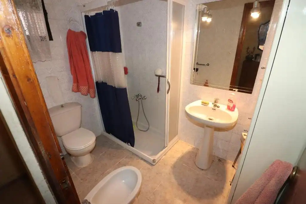 Bany de Casa o xalet en venda en Macastre amb Moblat