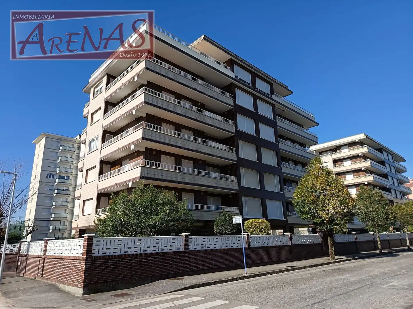 Piso en venta en Laredo con Calefacción, Jardín privado y Parquet