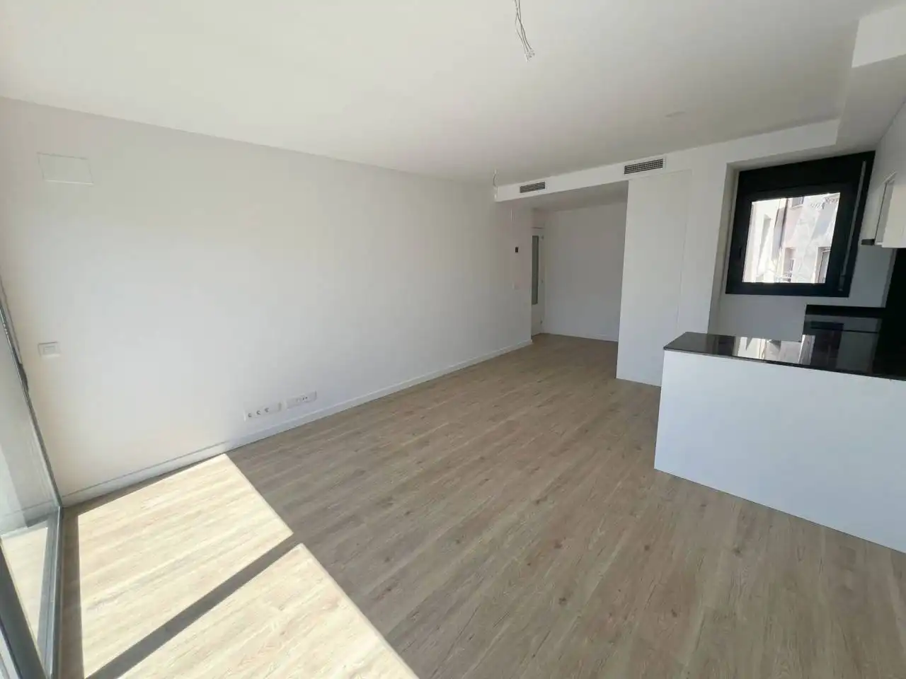 Living room of Apartments for sale in Cubelles  with Air Conditioner, Heating and Parquet flooring