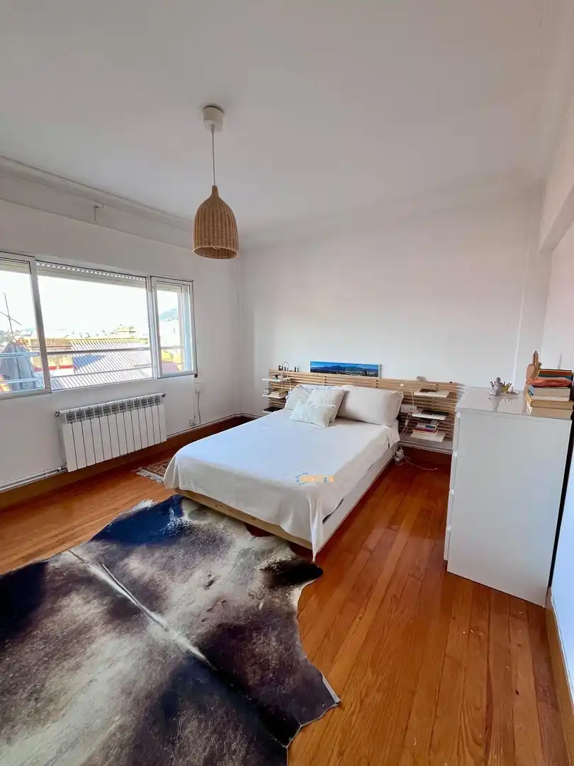 Bedroom of Flat for rent in Vigo   with Heating and Furnished