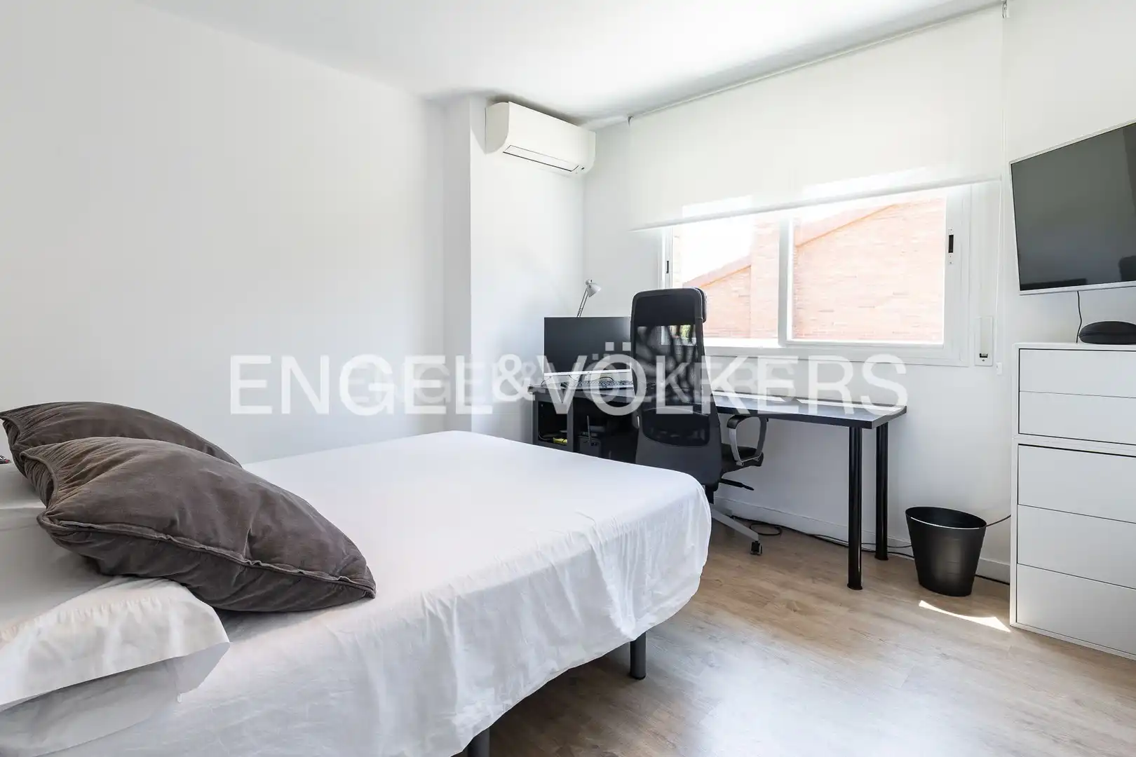 Habitación de Casa o chalet en venta en El Masnou con Aire acondicionado, Calefacción y Jardín privado