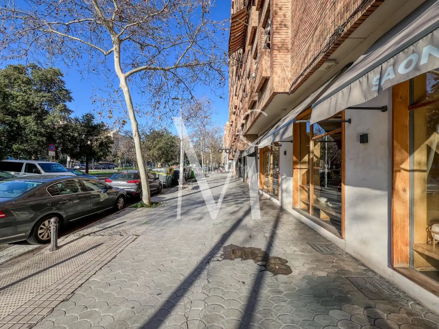 Vista exterior de Local de alquiler en Valencia