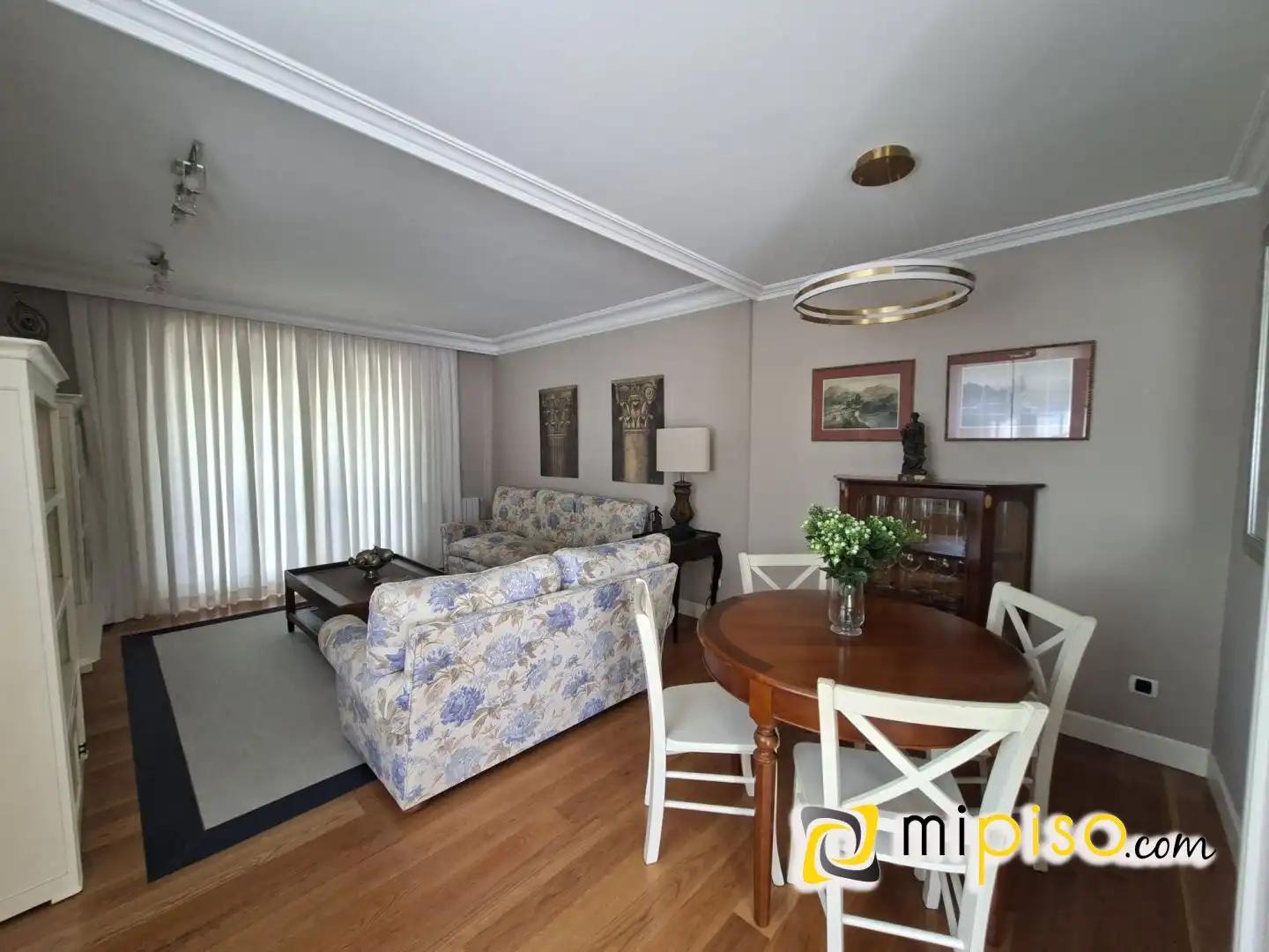 Sala de estar de Casa o chalet de alquiler en Laredo con Calefacción, Jardín privado y Amueblado