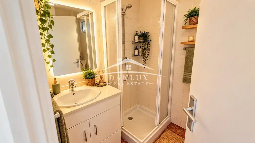 Bathroom of Apartments for sale in Santa María de Llorell