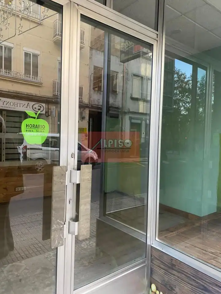 Local de lloguer en Ourense Capital 