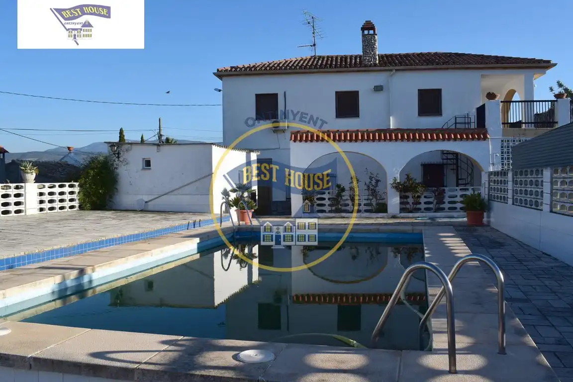 Vista exterior de Casa o chalet en venta en Ontinyent con Aire acondicionado, Jardín privado y Terraza