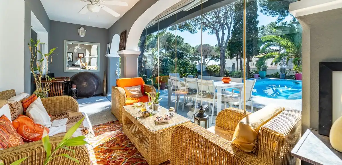 Terrassa de Casa o xalet en venda en Marbella amb Aire condicionat, Calefacció i Jardí privat