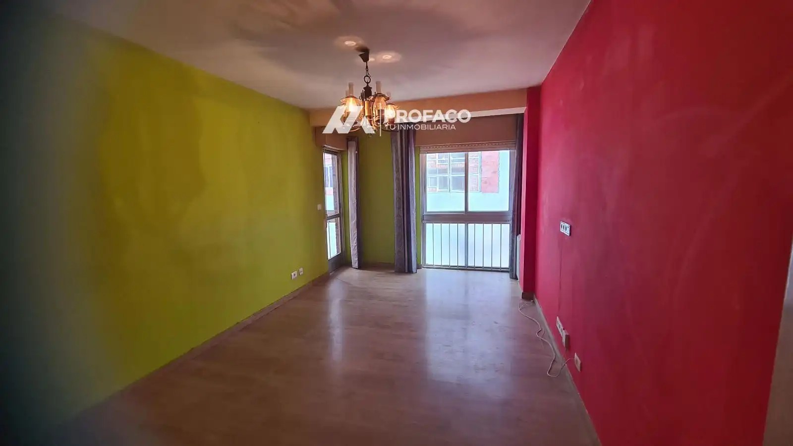 Wohnzimmer von Wohnung zum Verkauf in O Carballiño   mit Heizung und Abstellraum