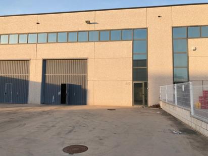 Außenansicht von Fabrikhallen miete in Les Franqueses del Vallès