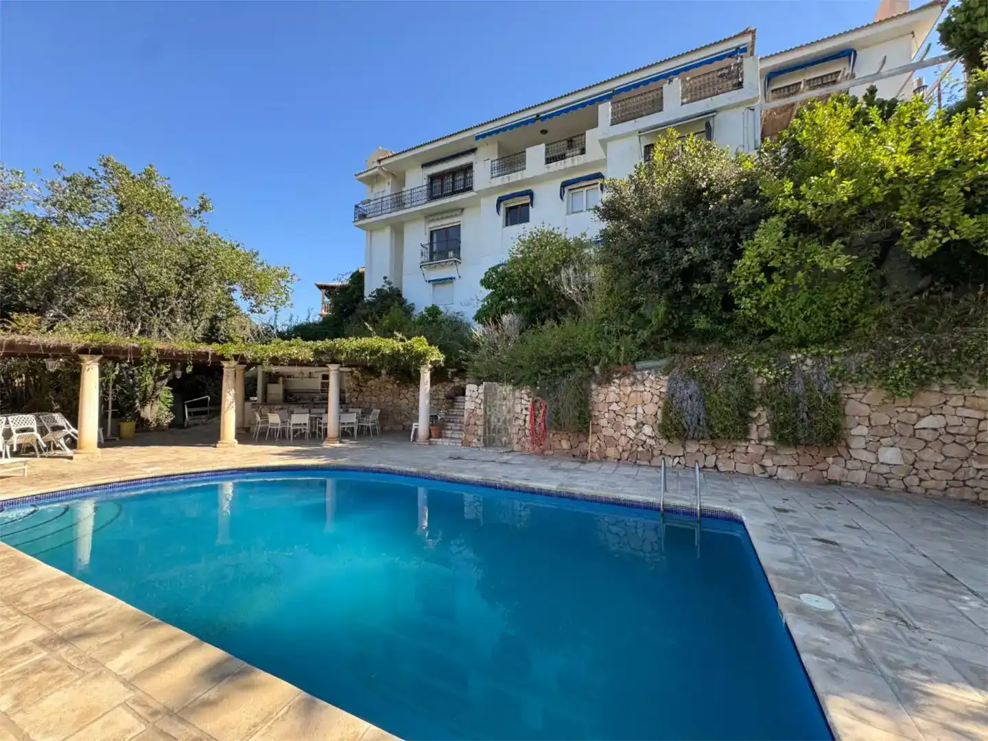 Piscina de Pis en venda en Málaga amb Jardí privat, Traster i Piscina