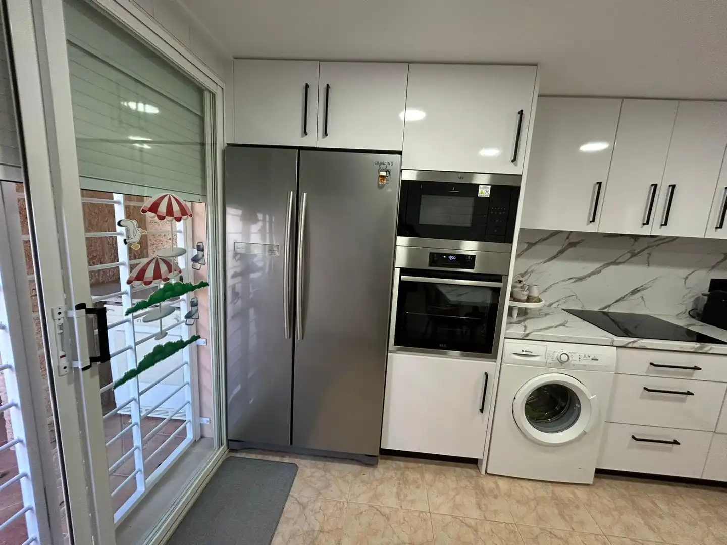 Küche von Einfamilien-Reihenhaus zum Verkauf in Cullera mit Klimaanlage, Terrasse und Möbliert